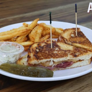 Apple Gouda Melt Deluxe