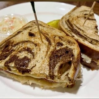 Reuben Sandwich Deluxe